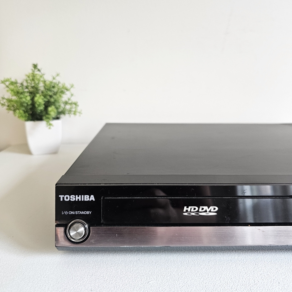 Toshiba HD-A2KU HDMI DVD/DVD/CD Player From 2006
